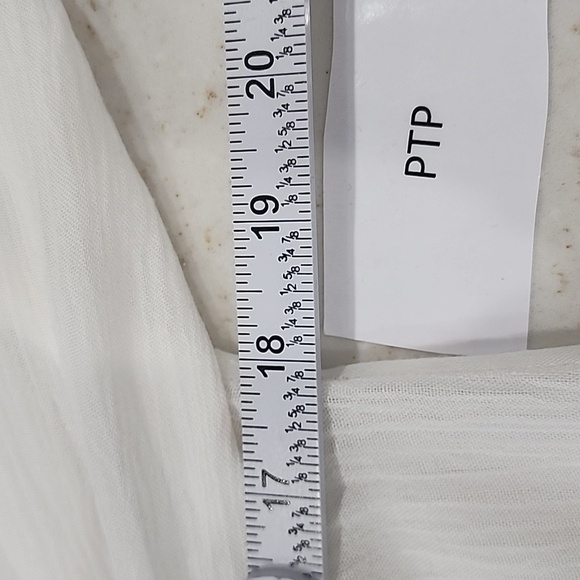 Roommates boho 3/4 sleeve cold shoulder top, size S - Picture 9 of 10